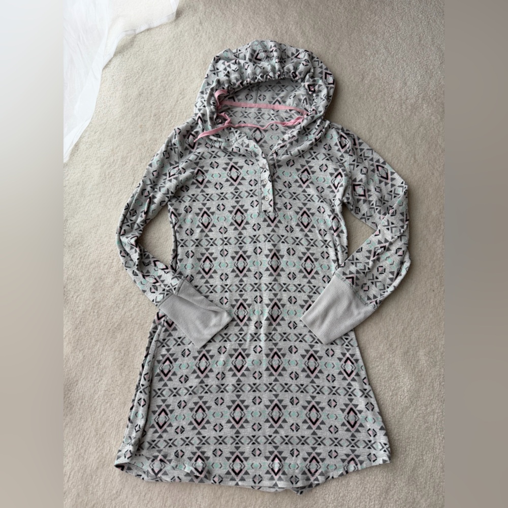 Grey Green Patterned Hooded Dress with Pink Accents Long Sleeve Front Pocket